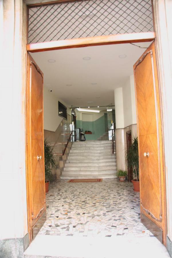 Fiorentini 61 * Naples
