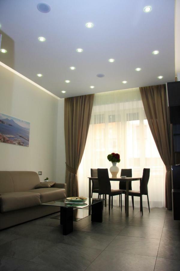 Fiorentini 61 Appartement *